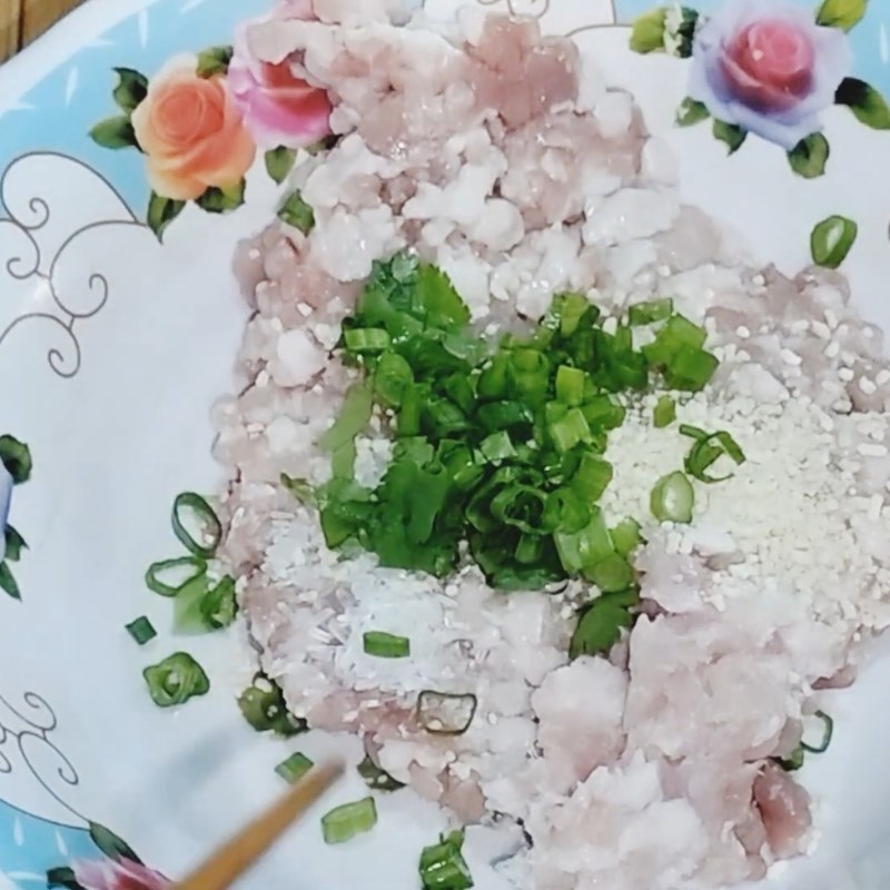 Bước 2 Ướp thịt băm đậm đà Súp thịt băm