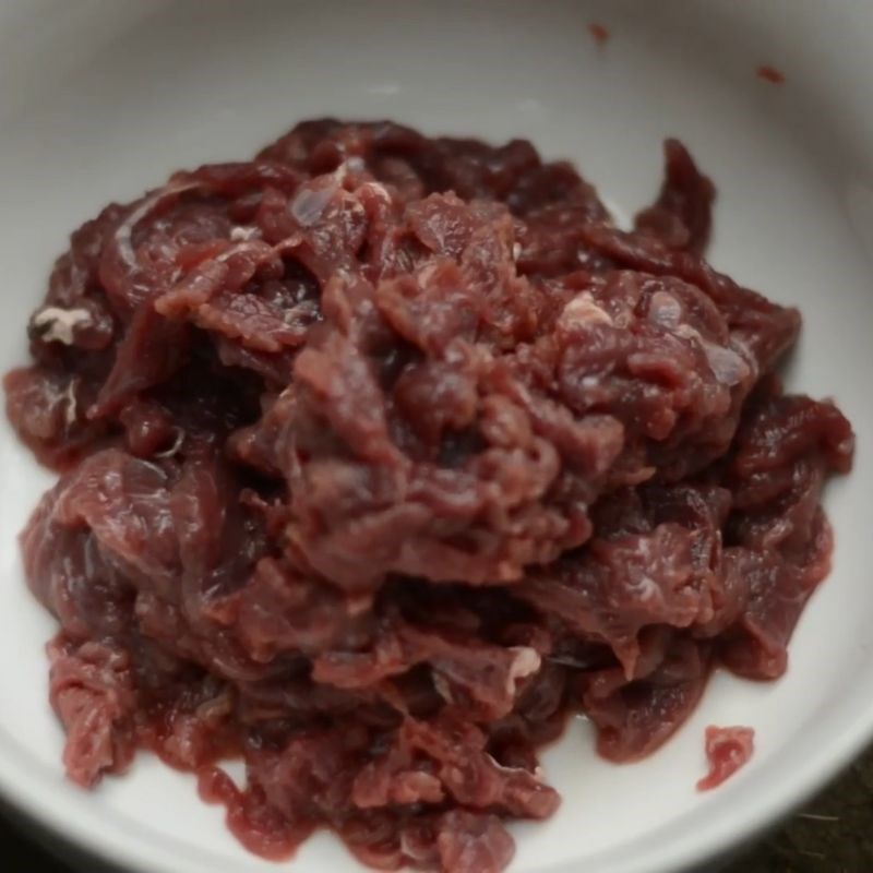 Bước 2 Ướp thịt trâu đậm vị Thịt trâu lá trơng