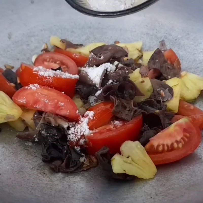 Bước 5 Xào nấm mèo với bún tàu Cá mú hấp cuốn bánh tráng