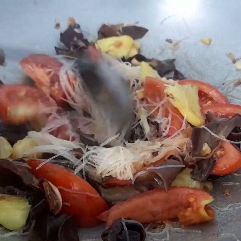 Bước 5 Xào nấm mèo với bún tàu Cá mú hấp cuốn bánh tráng