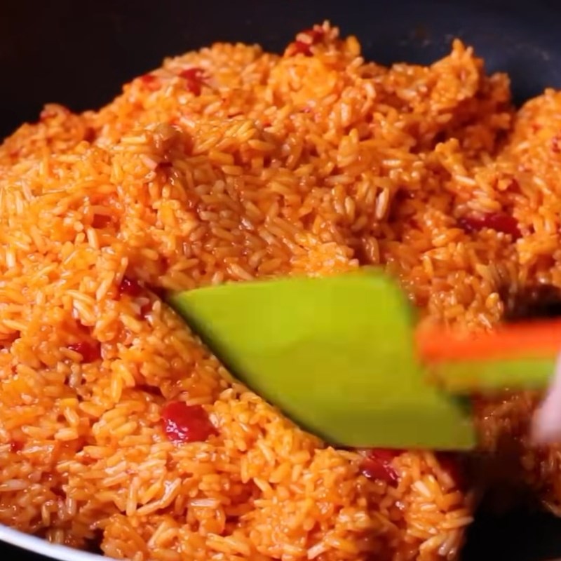 Bước 3 Xào nếp với gấc và nước cốt dừa Xôi gấc nước cốt dừa