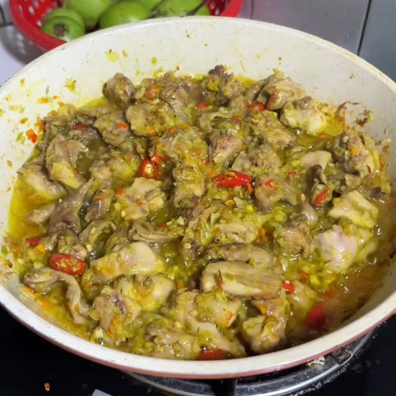 Bước 2 Xào thịt chuột đồng với sả ớt Chuột xào sả ớt