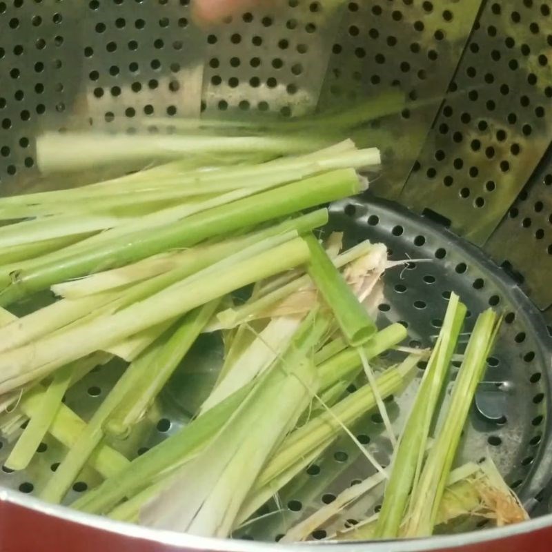 Bước 2 Xếp tôm và sả vào nồi hấp Tôm hấp bia sả