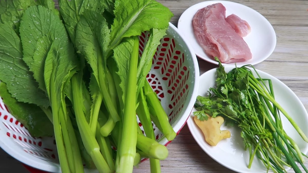 Nguyên liệu món ăn canh cải nấu gừng