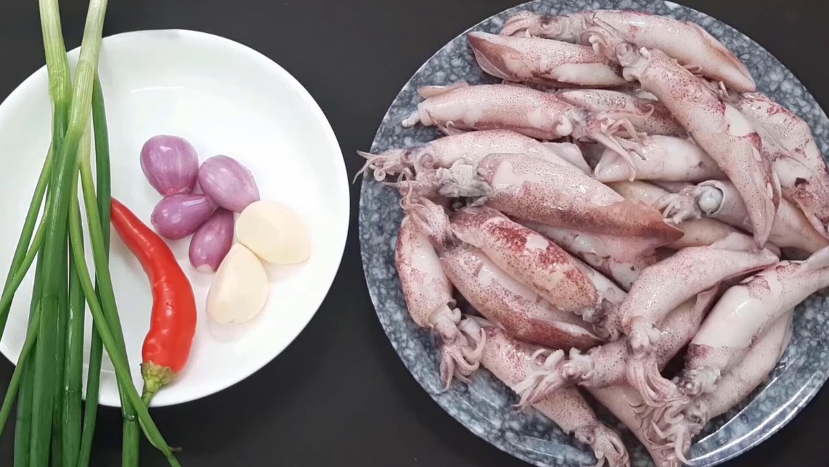 Nguyên liệu món ăn cách làm mực trứng chiên nước mắm