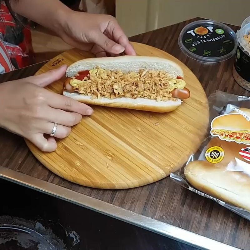 Bước 4 Thành phẩm Bánh mì kẹp xúc xích