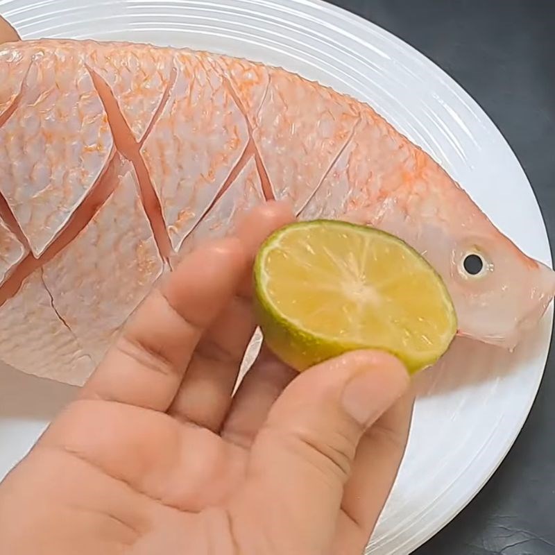 Bước 2 Bí quyết ướp cá chiên giòn da Ướp cá chiên giòn