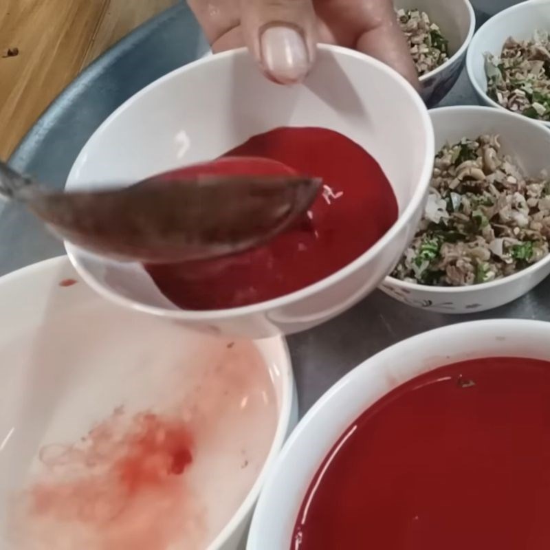 Bước 4 Cách hãm và đánh tiết canh lợn đông Tiết canh lợn