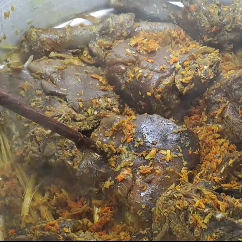 Bước 4 Cách hấp cầy hương sả thơm lừng Cầy hương hấp