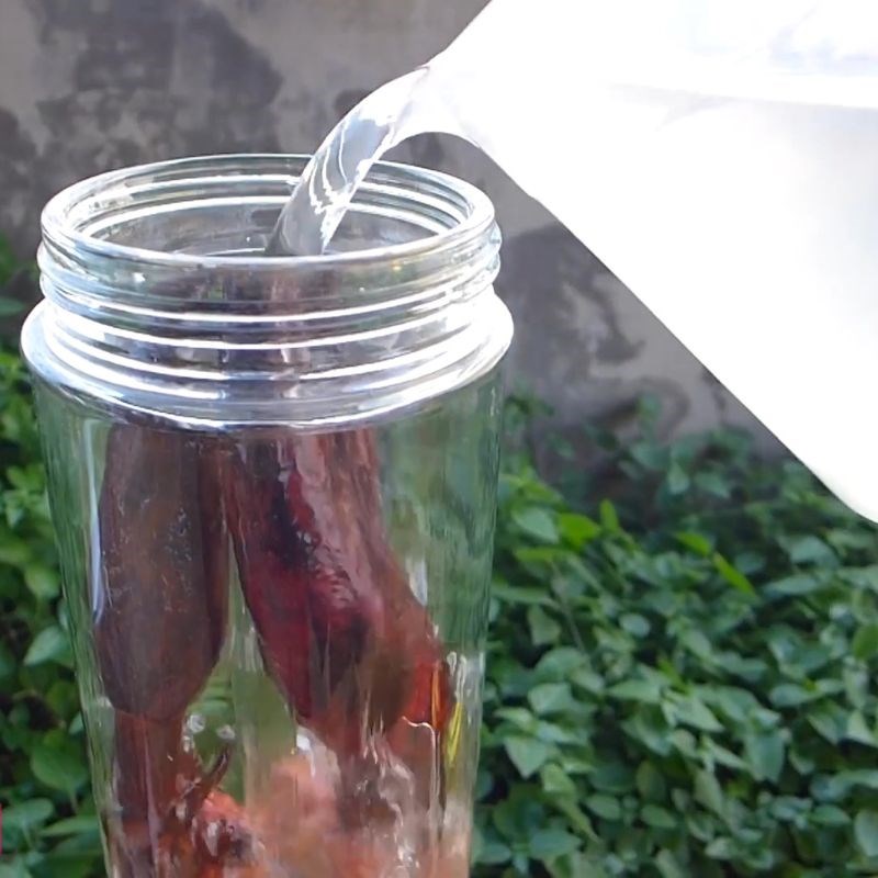 Bước 3 Cách làm nấm ngọc cẩu ngâm rượu Nấm ngọc cẩu ngâm rượu