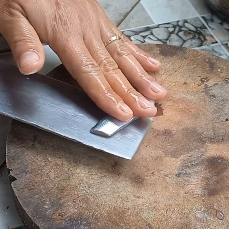 Bước 2 Cách phi lê cá trích đơn giản tại nhà Cá trích phile