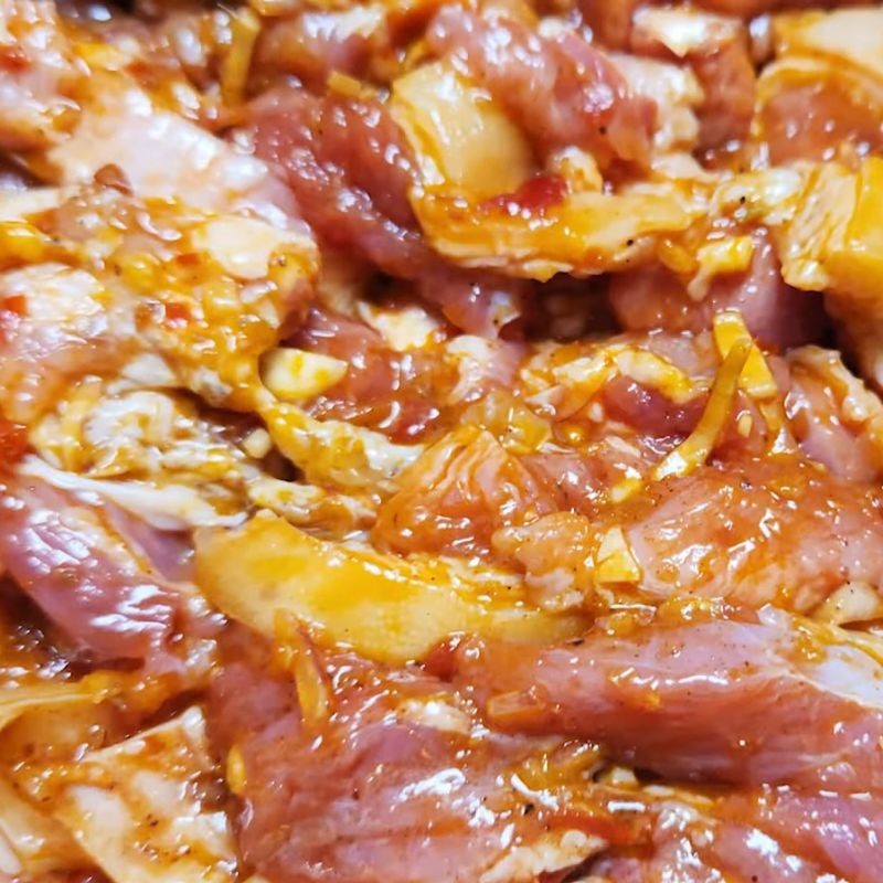 Bước 3 Cách ướp dê nướng sa tế ngũ vị đậm đà Ướp dê nướng