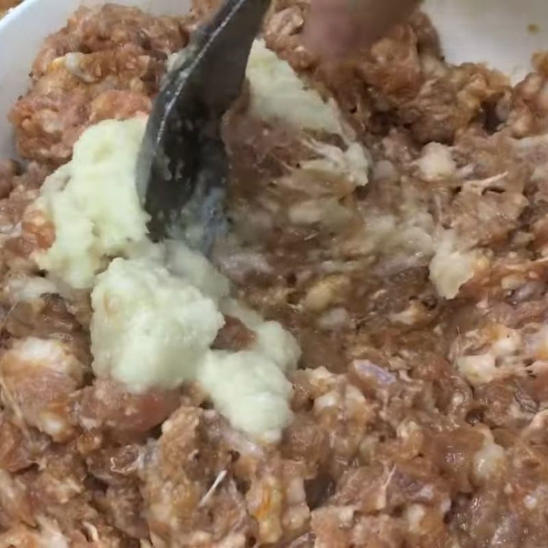 Bước 2 Cách ướp thịt xay làm chả viên bún chả Ướp chả nướng