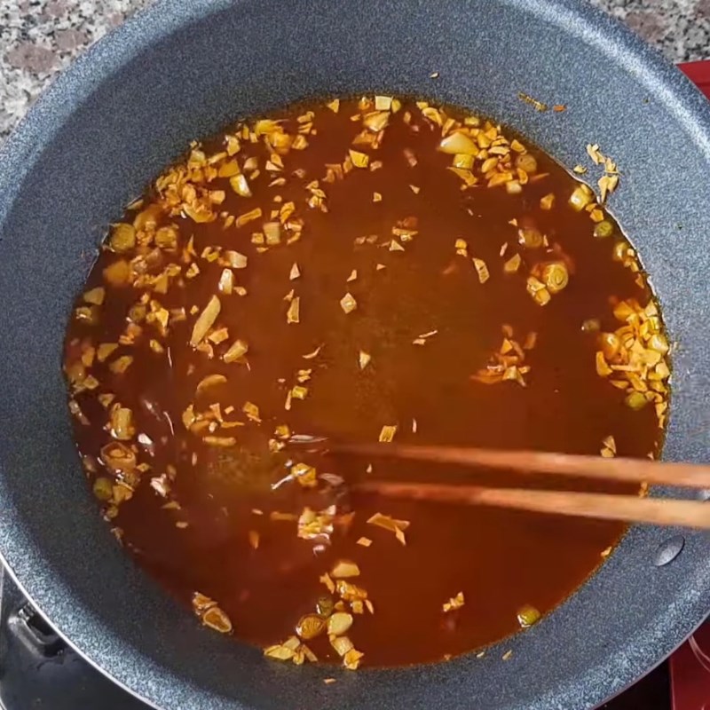 Bước 5 Chiên mực với nước mắm Mực trứng chiên nước mắm