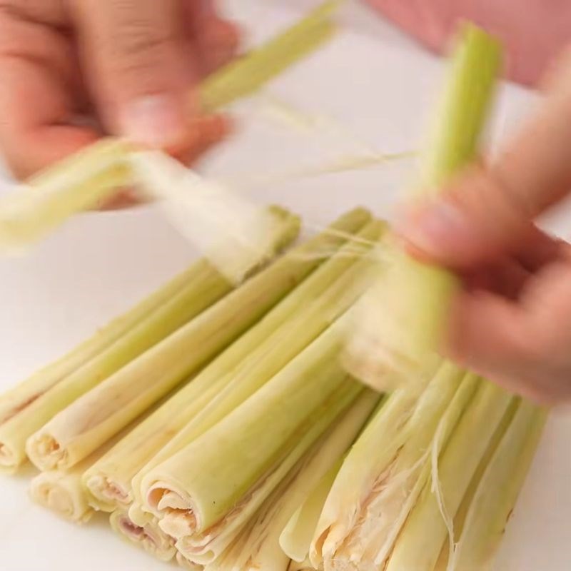 Bước 4 Chuẩn bị sả lót nướng cá thơm lừng Ướp cá nướng ngon