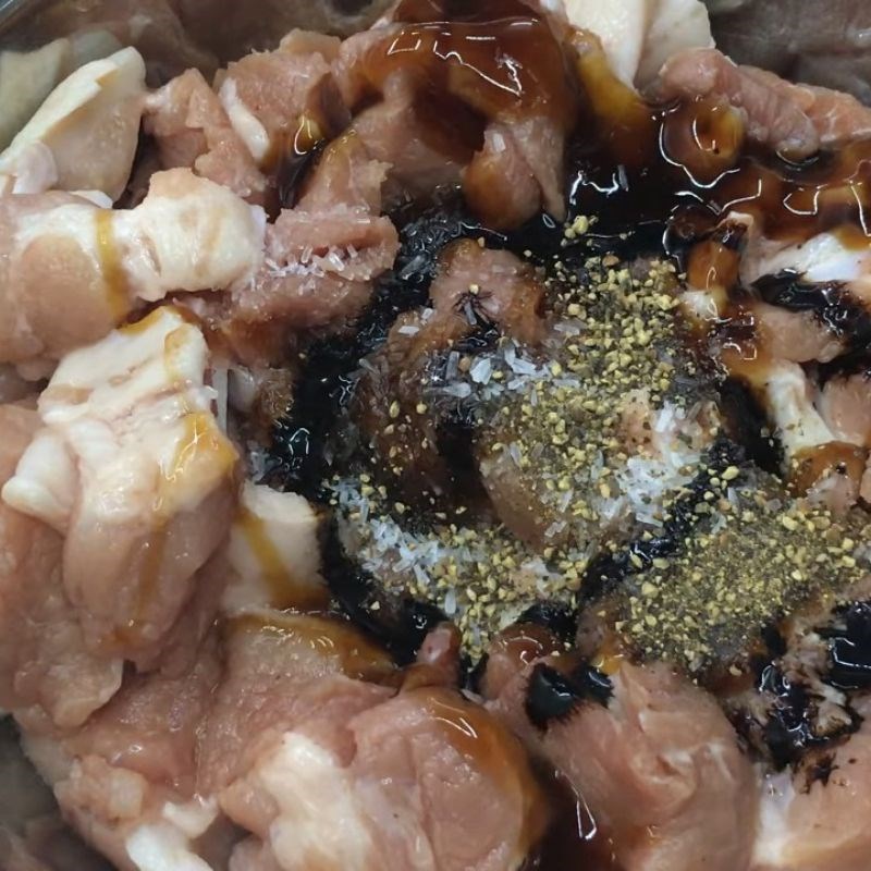 Bước 3 Công thức ướp thịt nạc vai thái mỏng Ướp chả nướng