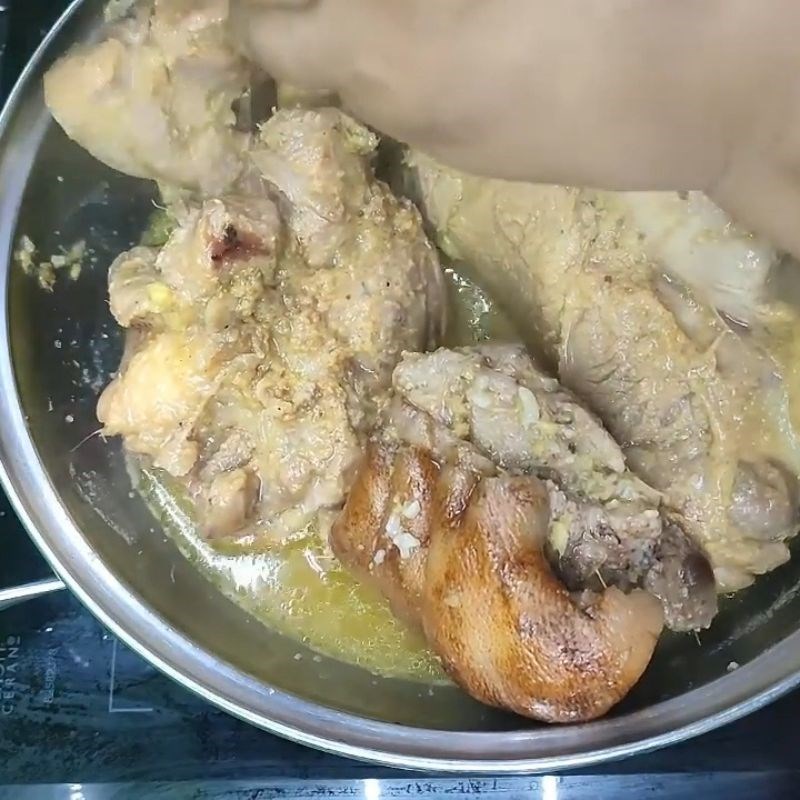 Bước 2 Hấp thịt lợn mán thơm lừng Lợn mán hấp