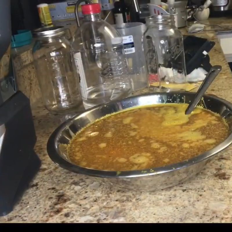 Bước 2 Hòa trộn toàn bộ rượu gừng Gừng ngâm rượu