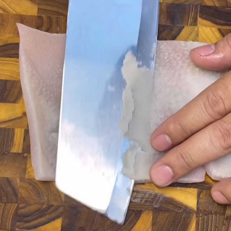 Bước 3 Làm nguội và cắt bì heo Chả lụa bì ớt xiêm xanh