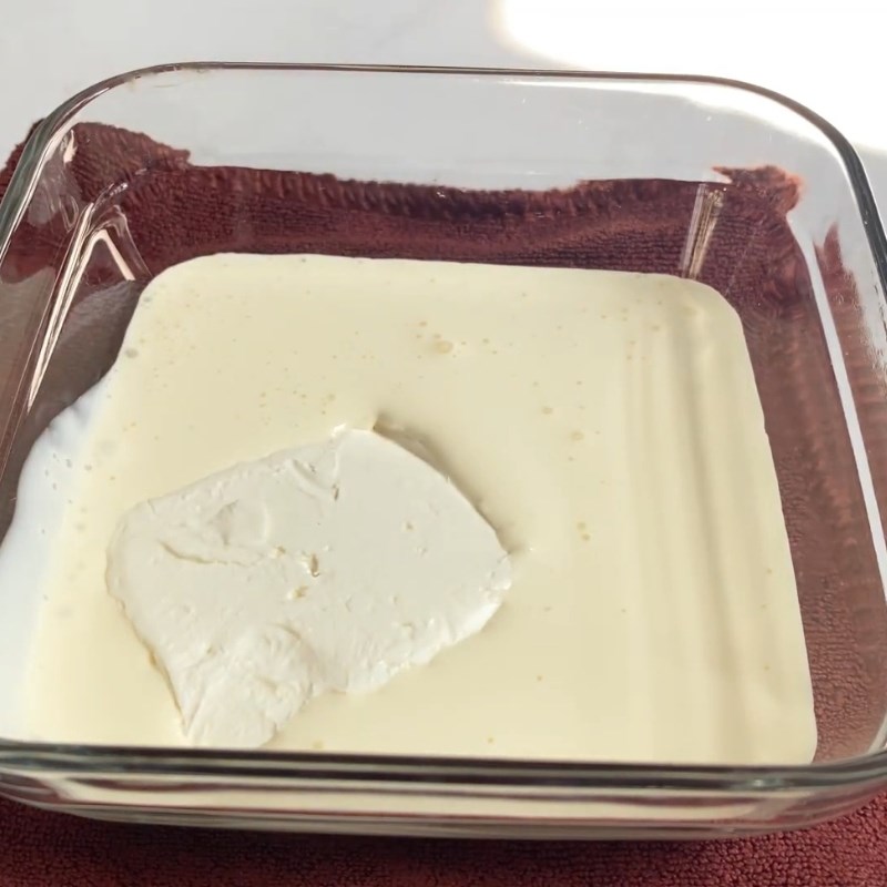 Bước 3 Làm sốt kem phô mai chấm Mochi chấm kem sữa