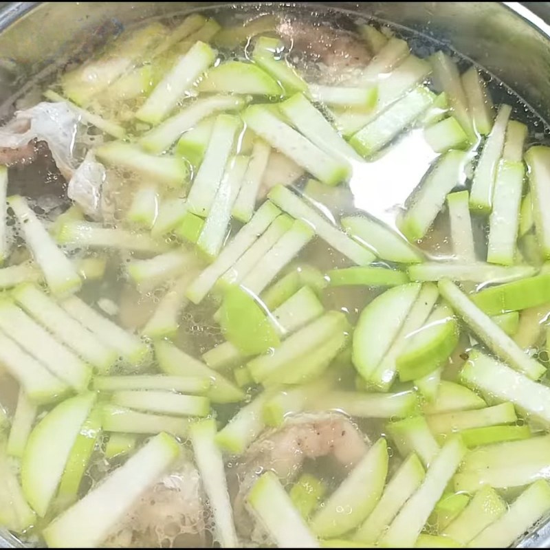 Bước 2 Nấu canh cá Cá lóc nấu canh bầu