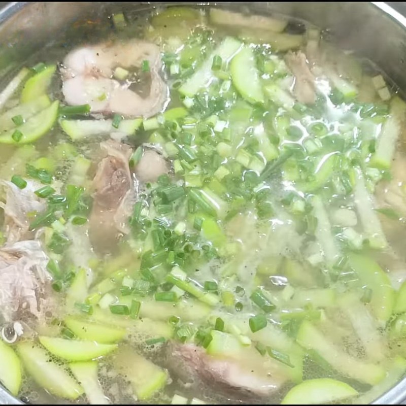 Bước 2 Nấu canh cá Cá lóc nấu canh bầu