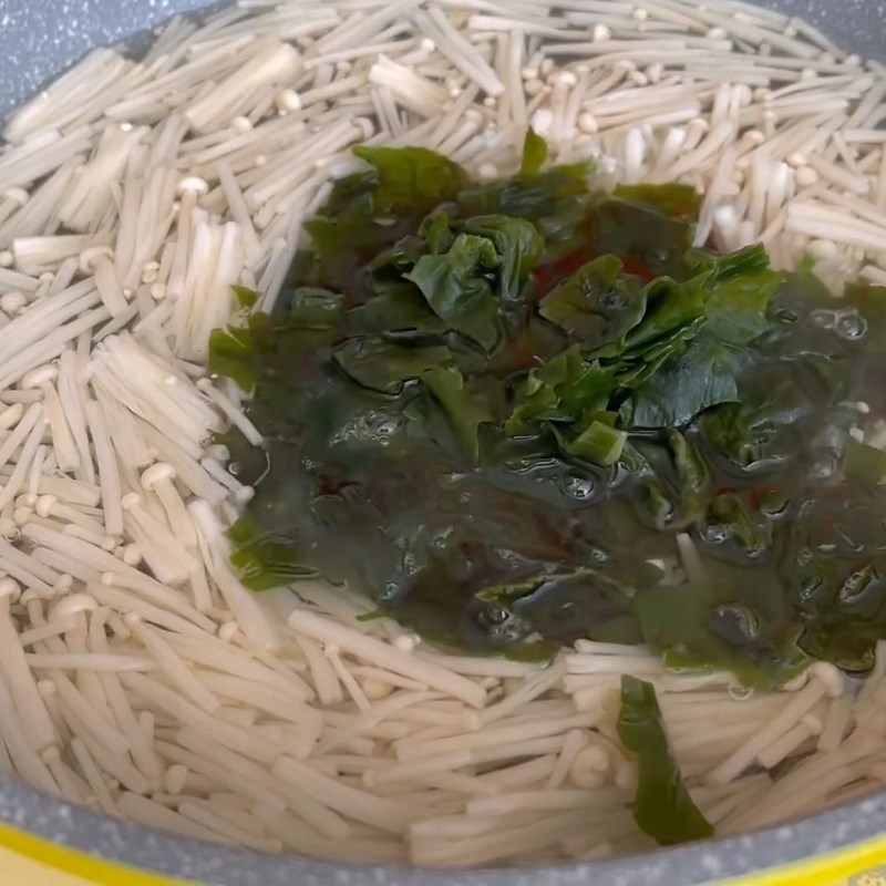 Bước 2 Nấu canh rong biển đậu hũ chay Canh rong biển chay