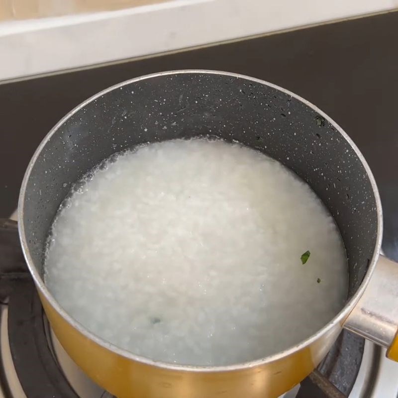 Bước 5 Nấu cháo sánh mịn cho bé Cháo cho bé 7 tháng