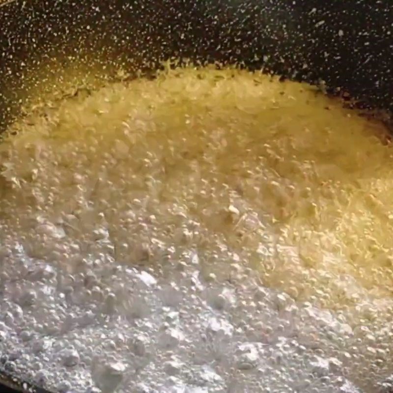 Bước 2 Nấu đường làm kẹo kéo Kẹo kéo đậu phộng