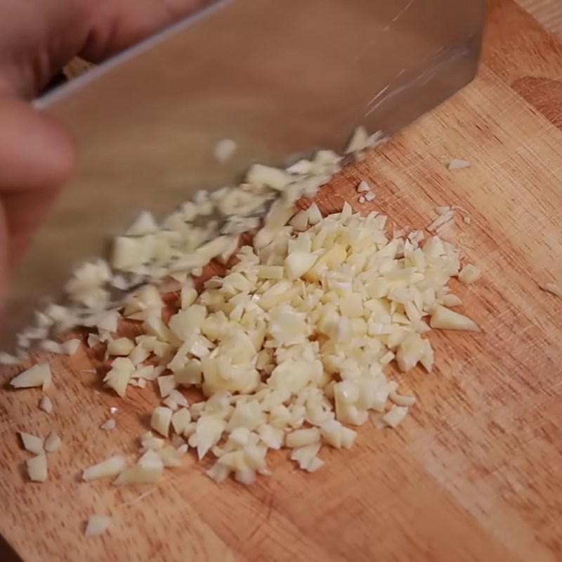 Bước 2 Nấu nước mắm sánh kẹo theo độ đặc mong muốn Nước mắm đặc kẹo