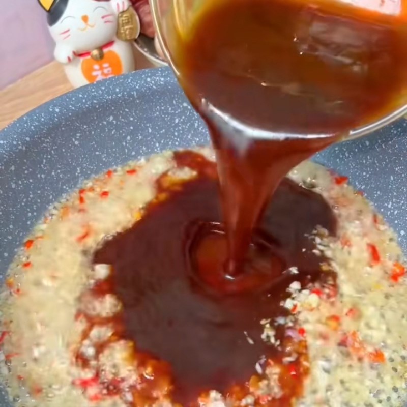 Bước 2 Nấu sốt chấm heo quay sánh mịn Nước chấm heo quay