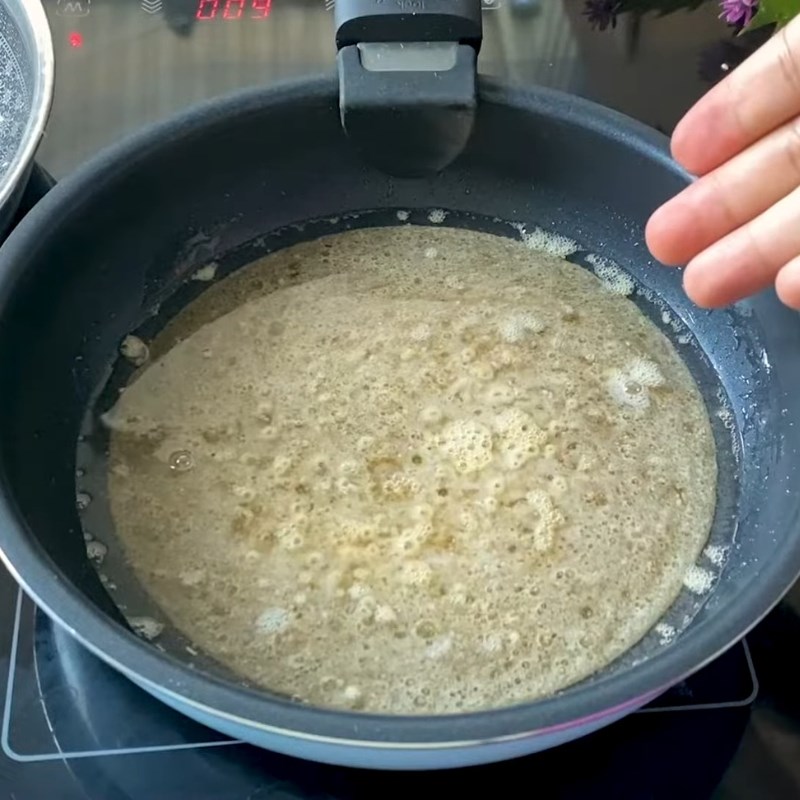 Bước 2 Nấu sốt mật ong kết dính Thanh gạo lứt chà bông