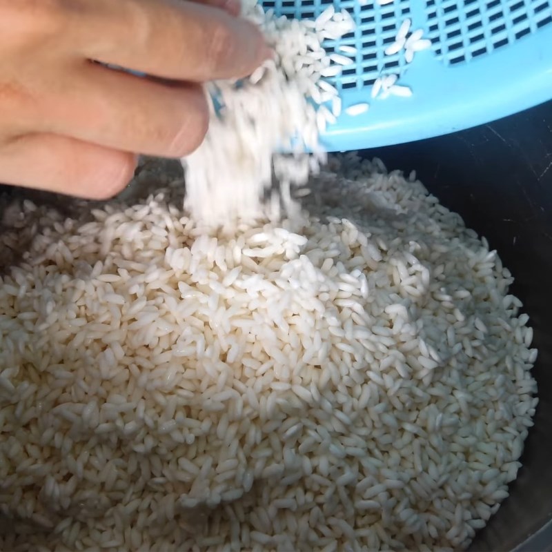 Bước 3 Nấu xôi chiên phồng bằng nồi cơm điện Gà không lối thoát