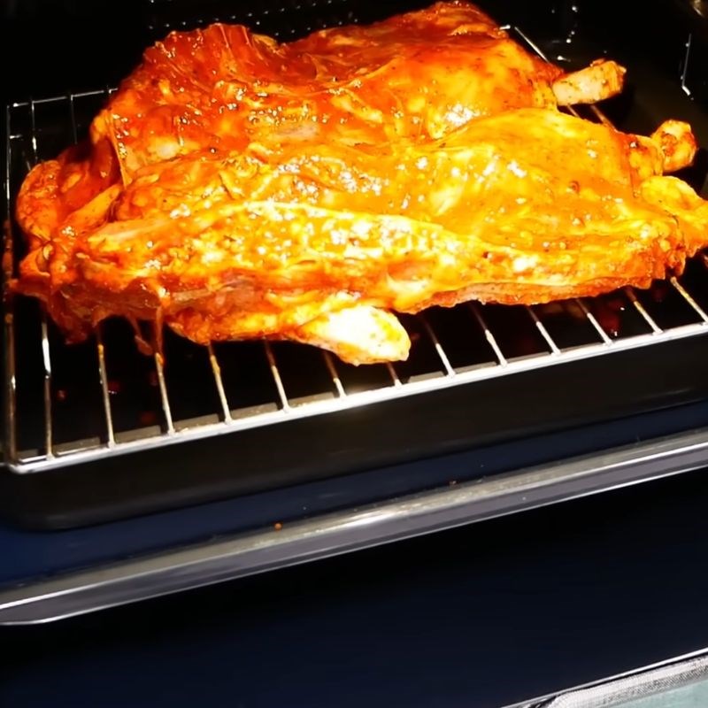 Bước 4 Nướng vịt lần 1 trong lò nướng Ướp thịt vịt nướng