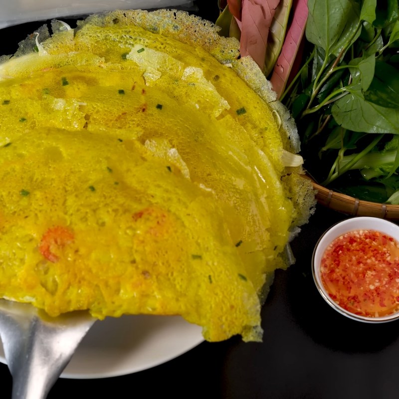 Bước 3 Thành phẩm Pha bột bánh xèo với nước đá