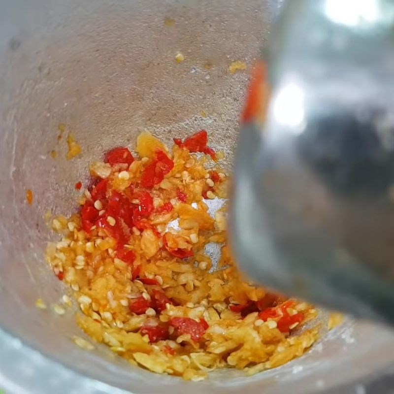 Bước 5 Pha nước chấm gừng ớt chua cay mặn ngọt Ướp cá hấp