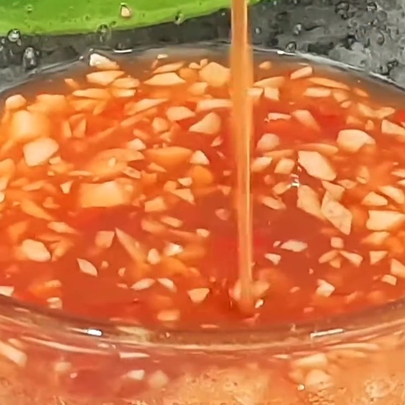 Bước 4 Pha nước trộn nộm giò dưa chuột Nộm giò lụa dưa chuột