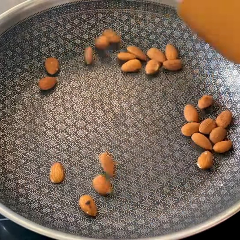Bước 1 Rang thơm các loại hạt dinh dưỡng Thanh gạo lứt chà bông