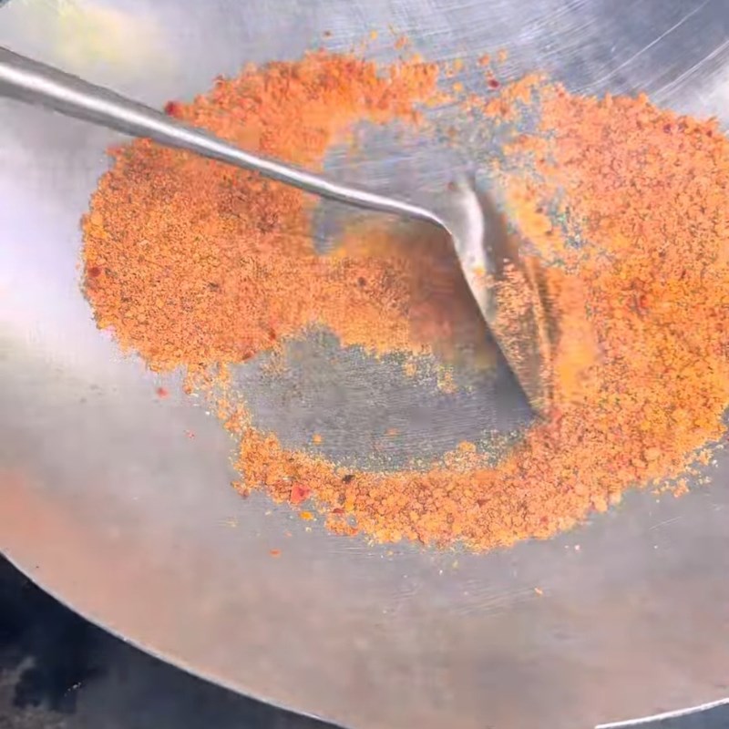 Bước 4 Rang tôm càng xanh rang muối ớt đỏ Tôm càng xanh rang muối