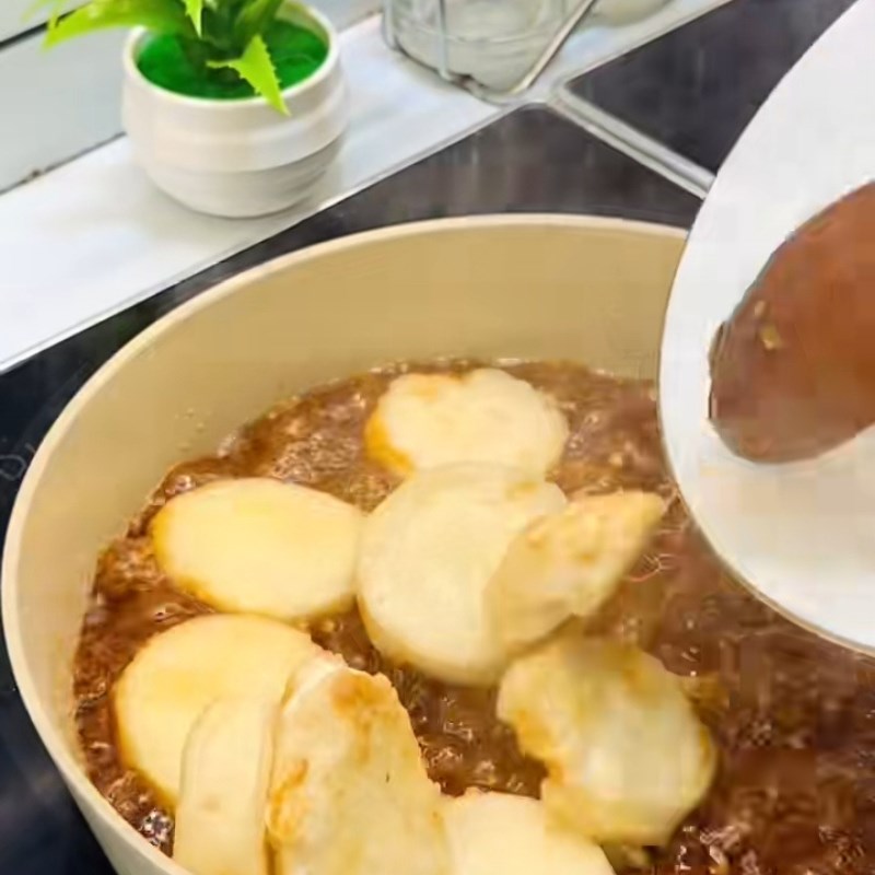 Bước 3 Rim đậu hũ non sốt xì dầu Đậu hũ non chiên sốt xì dầu