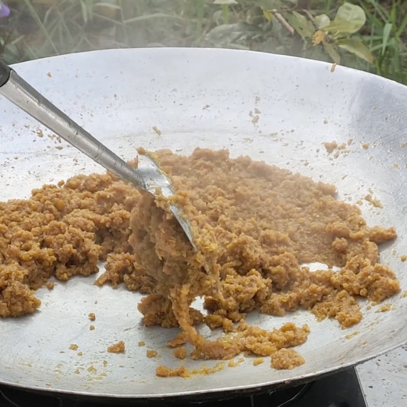 Bước 2 Sên khóm thơm lừng Mắm ruốc xào sả ớt