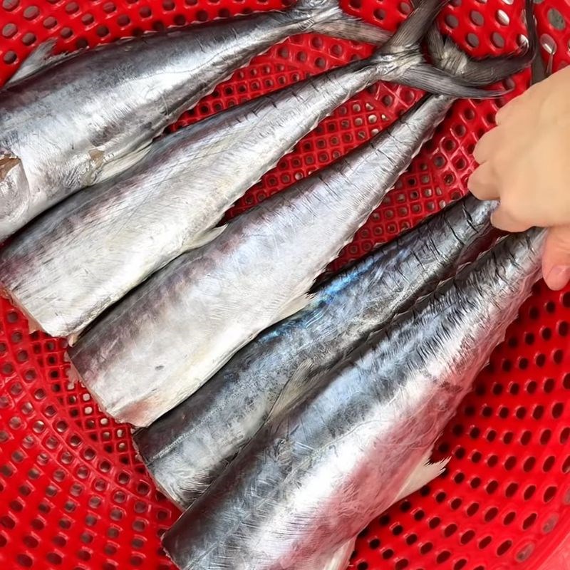Bước 1 Sơ chế cá thu Cá thu muối dùi