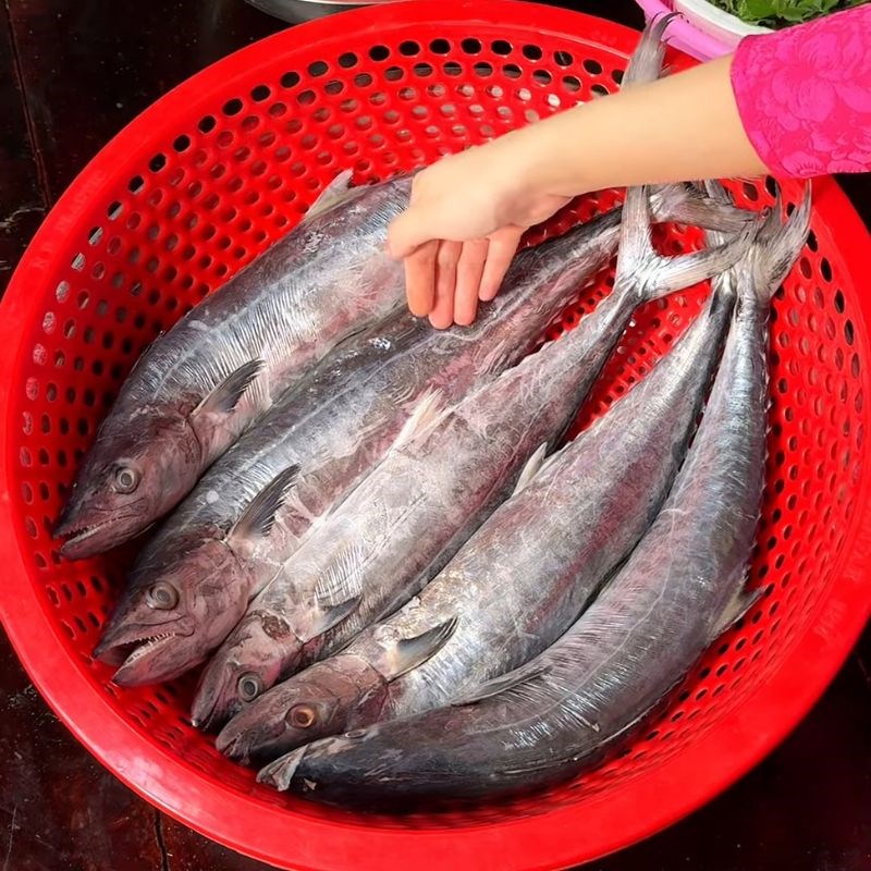 Bước 1 Sơ chế cá thu Cá thu muối dùi