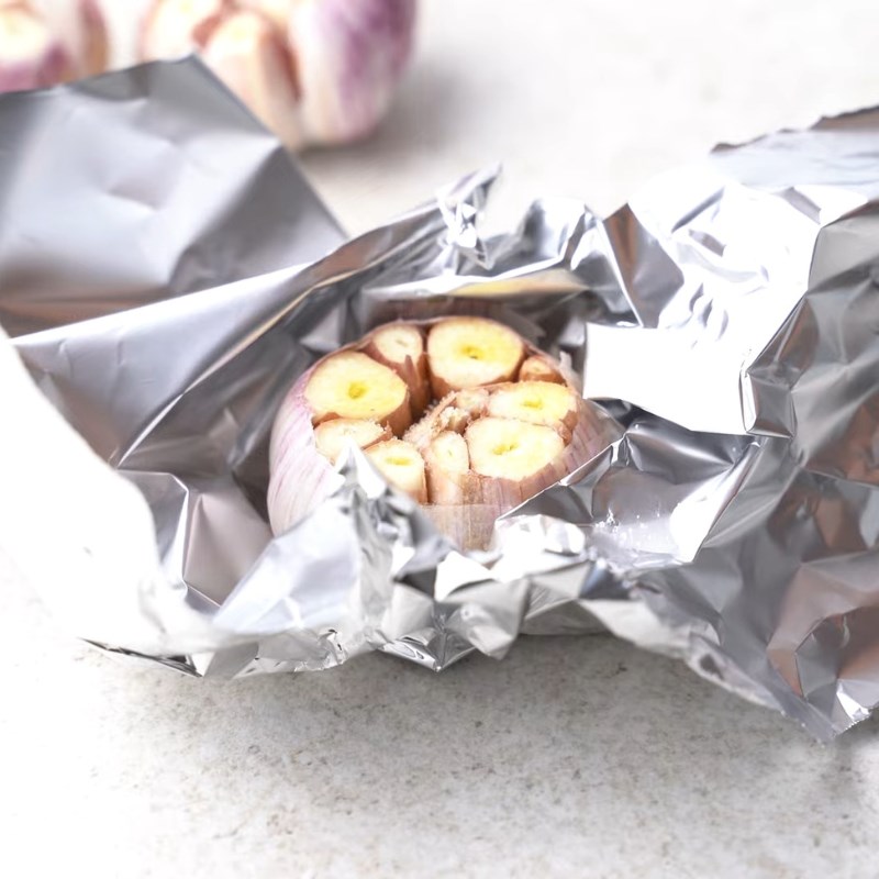 Bước 1 Sơ chế củ tỏi nguyên củ Tỏi nướng