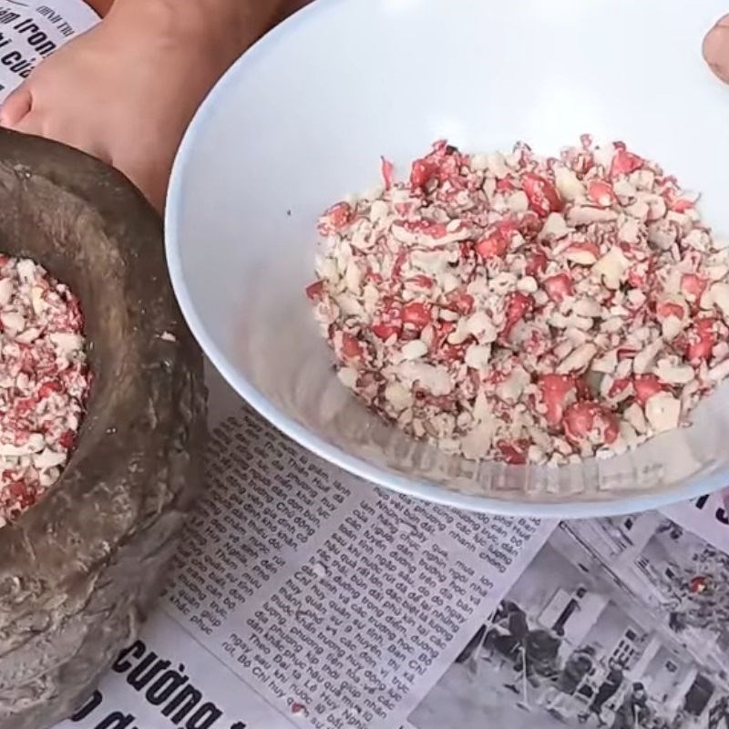 Bước 1 Sơ chế gạo nếp và lạc (đậu phộng) Bánh cóc mò