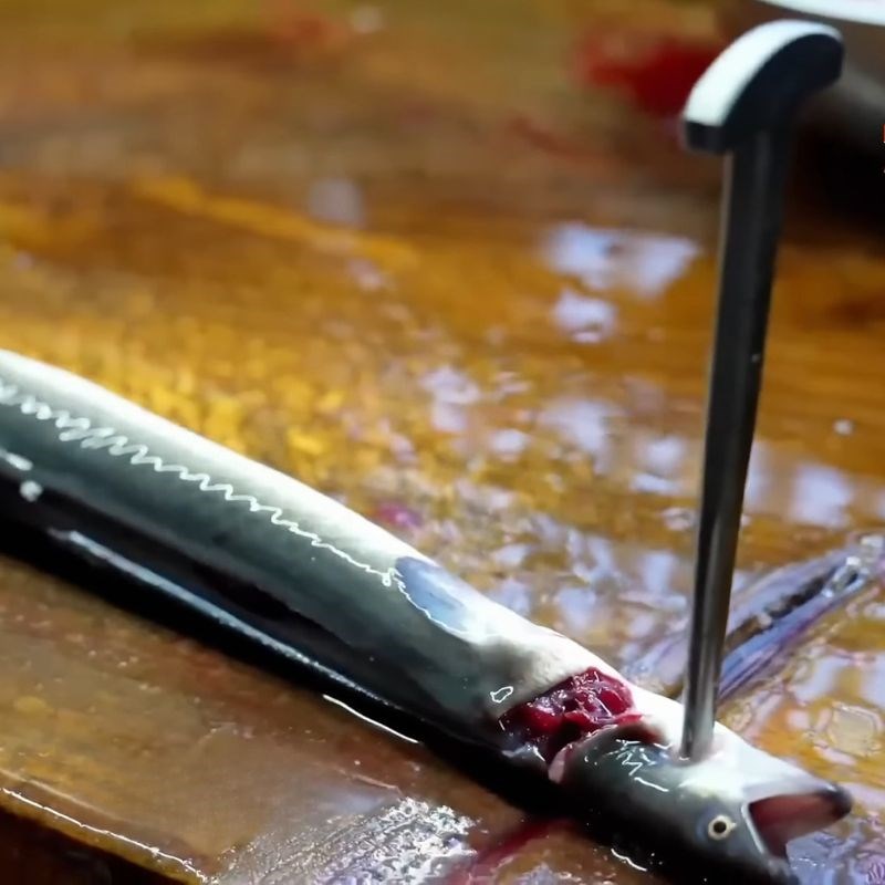 Bước 1 Sơ chế lươn tươi ngon Lươn nhật nướng