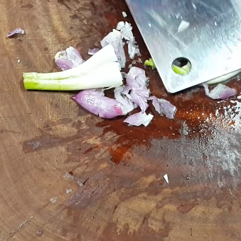 Bước 1 Sơ chế nấm mèo và các nguyên liệu thơm Chả trứng cơm tấm