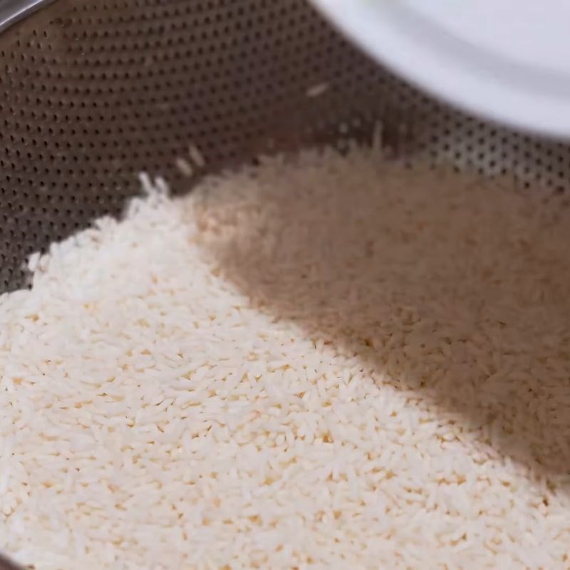 Bước 1 Sơ chế nếp và chuẩn bị nước cốt dừa Xôi hấp ngon