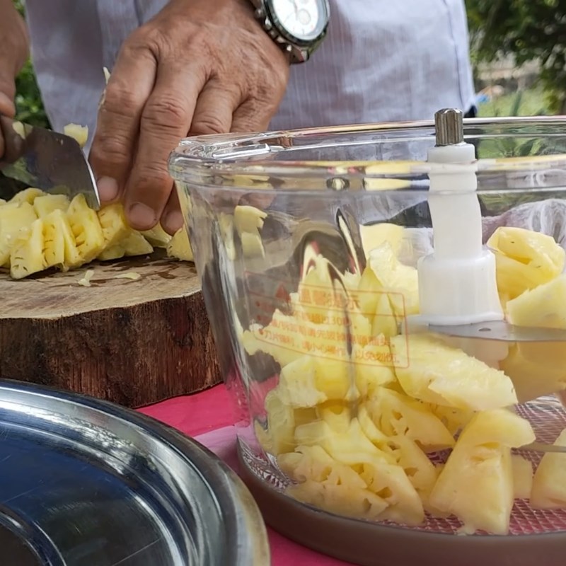 Bước 1 Sơ chế nguyên liệu làm mắm ruốc xào sả ớt Mắm ruốc xào sả ớt