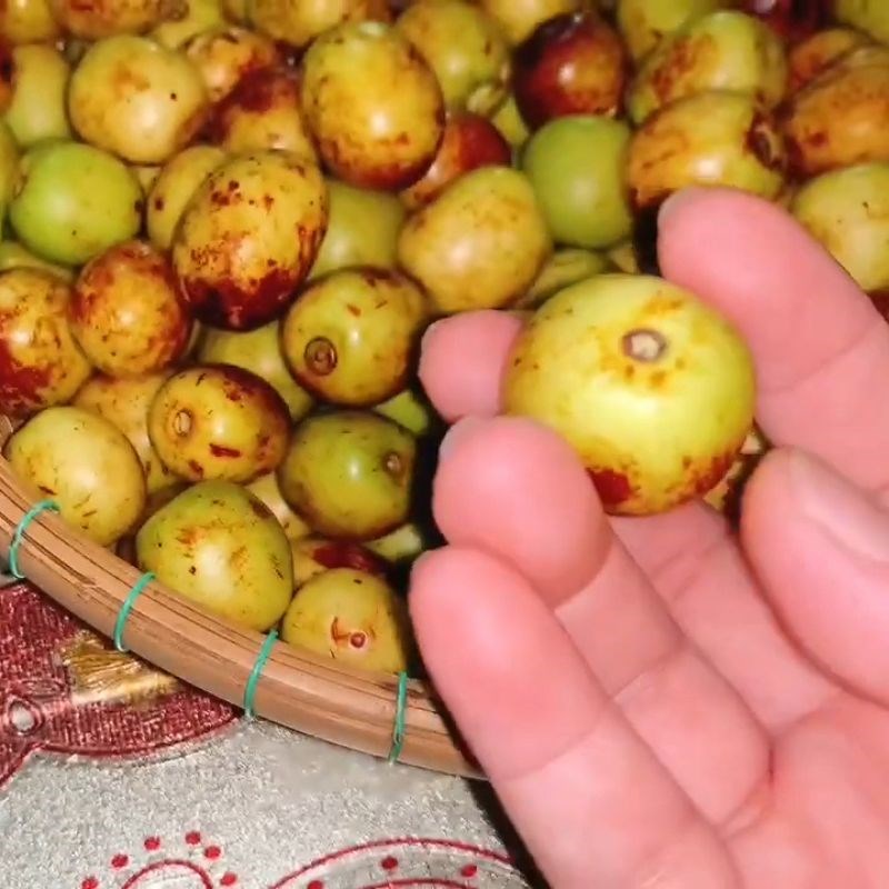 Bước 1 Sơ chế táo tàu tươi Ngâm rượu táo tàu